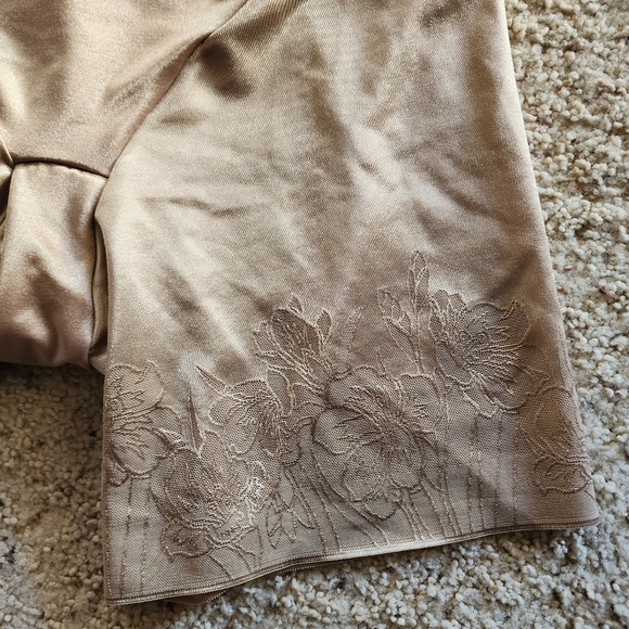 Flexes shapewear - Picture 3 of 7